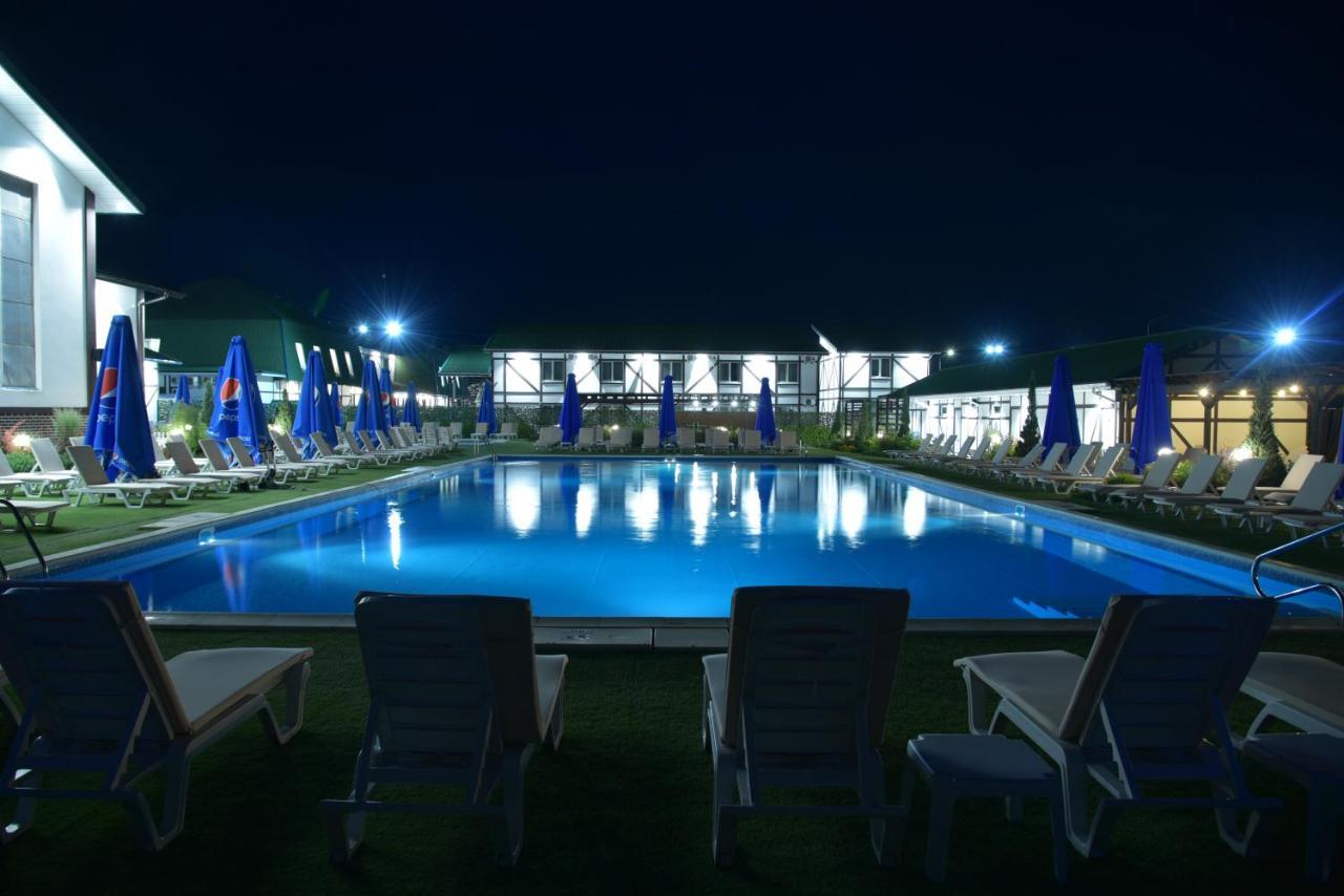 Hotel Lubenska Sloboda Olshanka 外观 照片