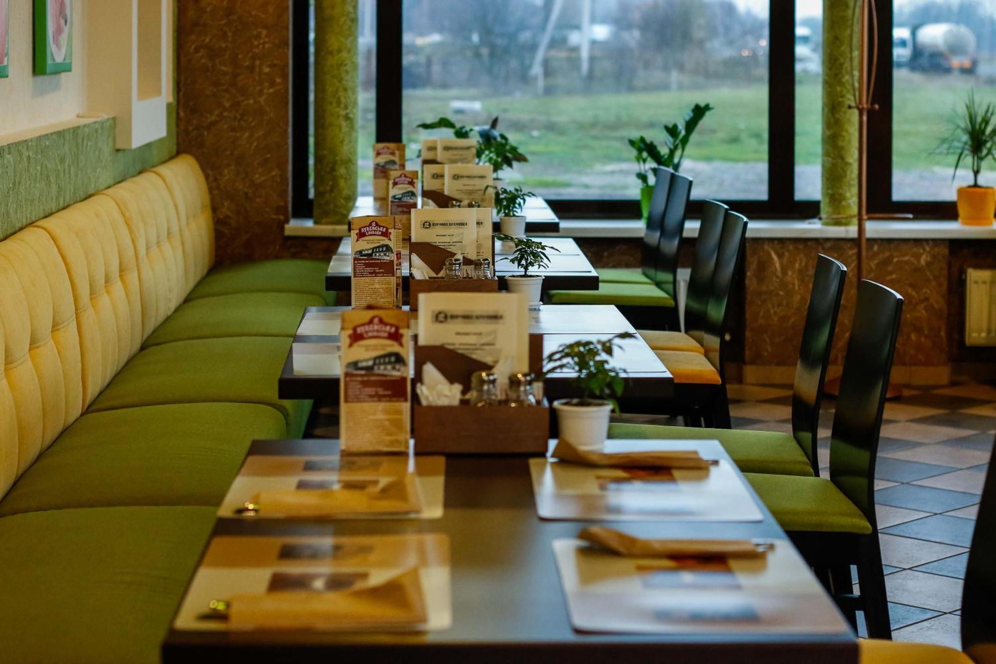 Hotel Lubenska Sloboda Olshanka 外观 照片