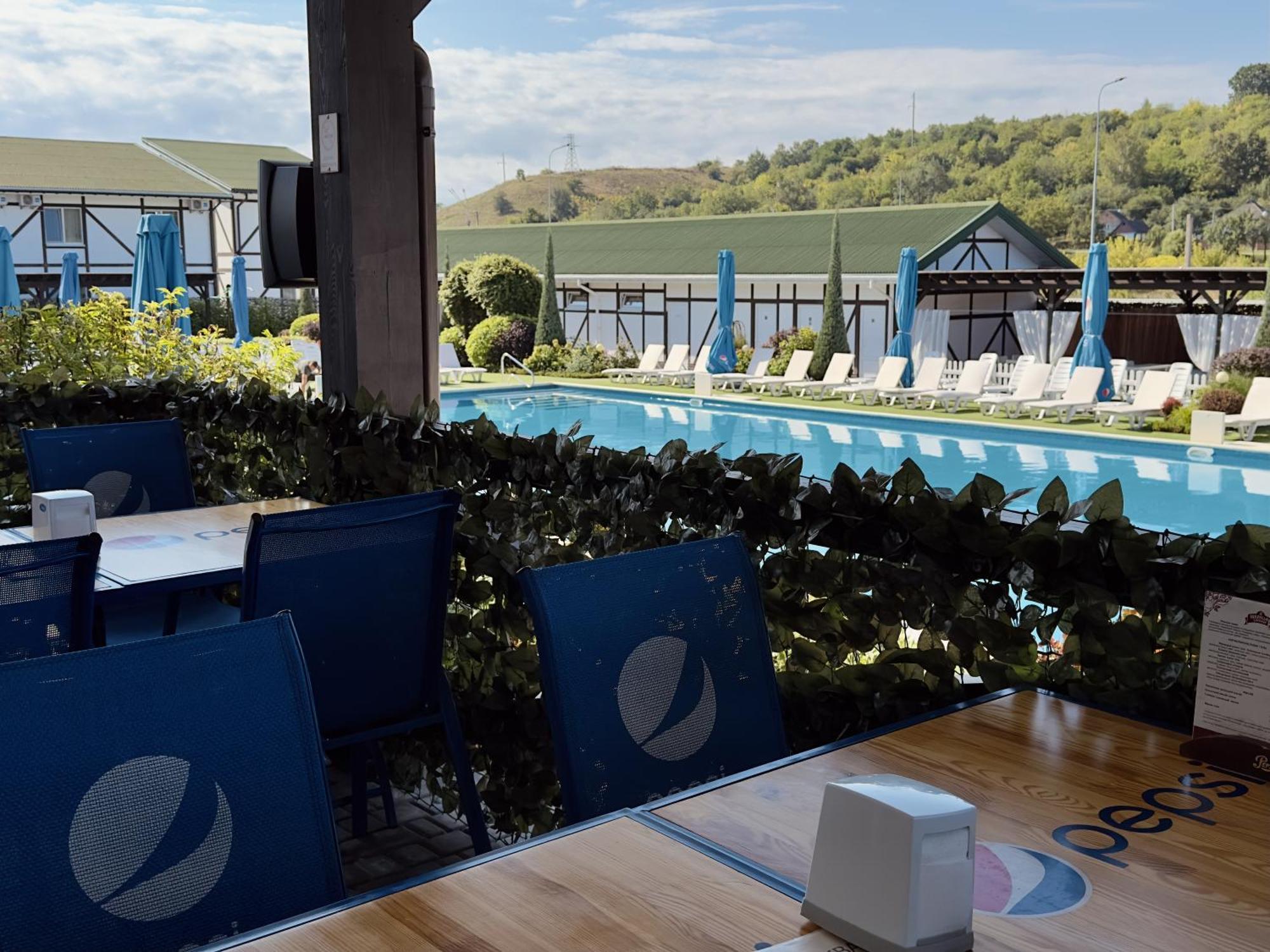 Hotel Lubenska Sloboda Olshanka 外观 照片