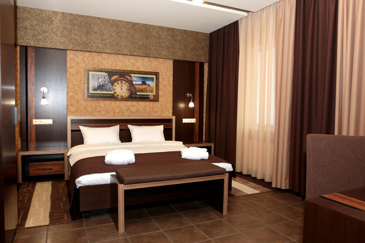 Hotel Lubenska Sloboda Olshanka 外观 照片