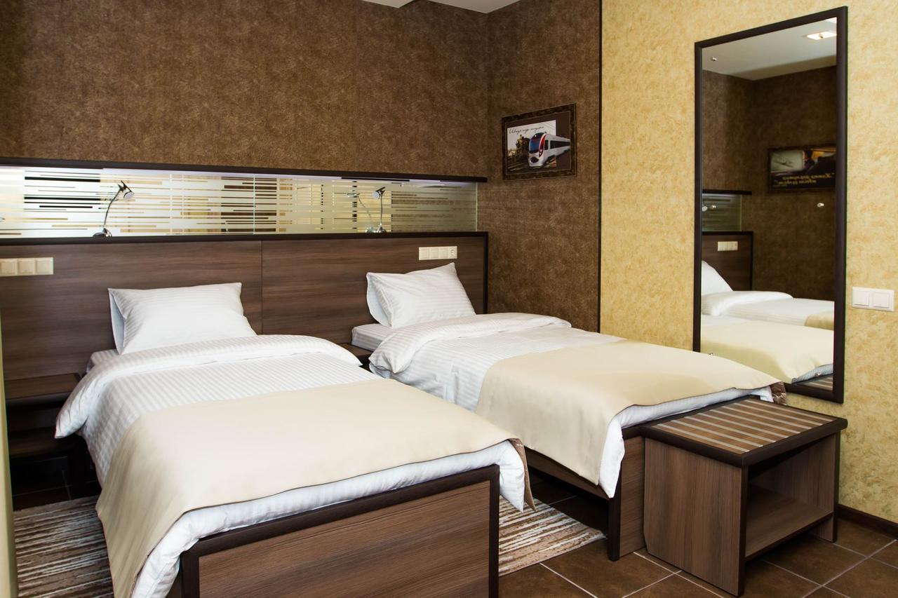 Hotel Lubenska Sloboda Olshanka 外观 照片