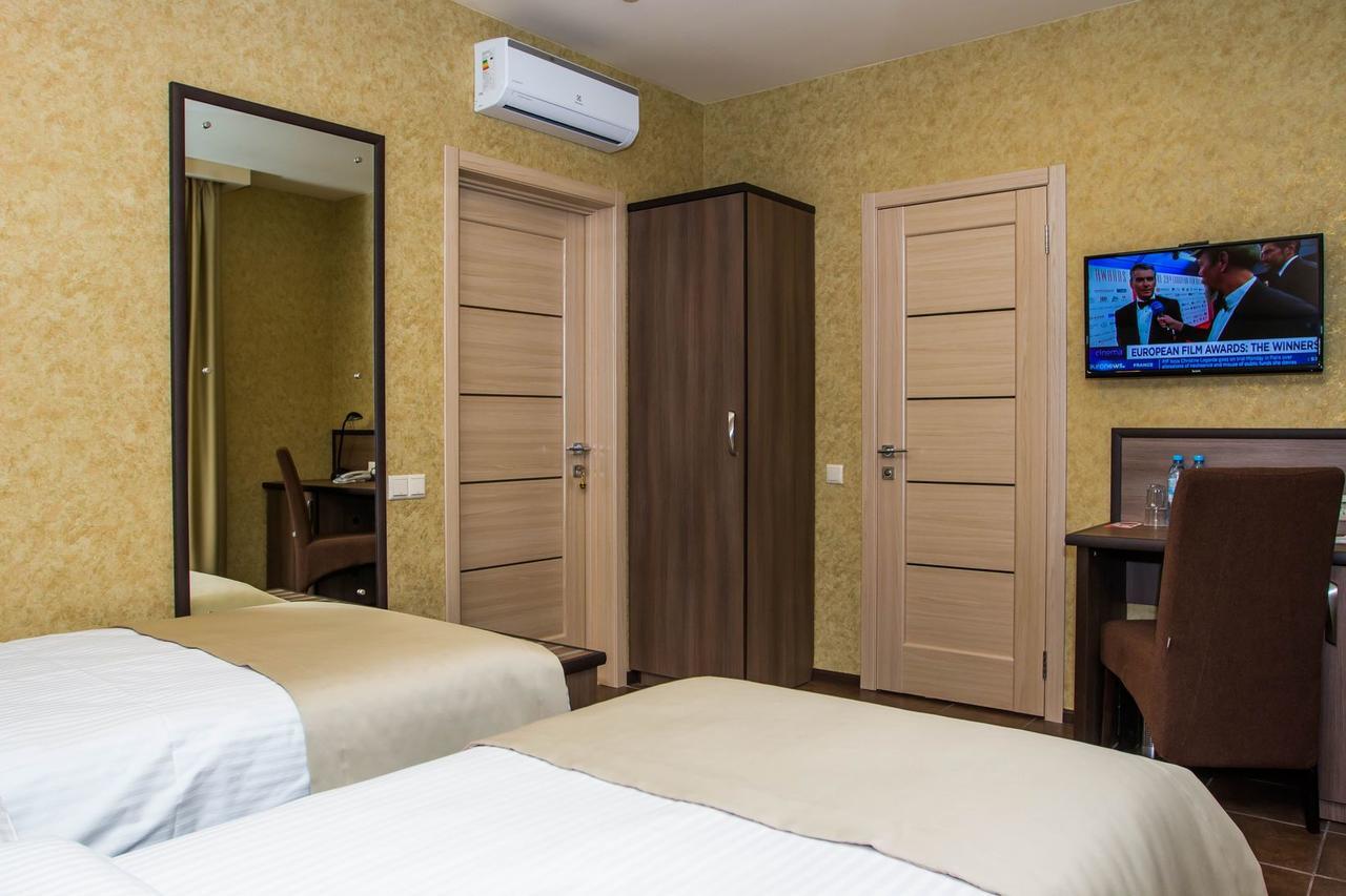 Hotel Lubenska Sloboda Olshanka 外观 照片